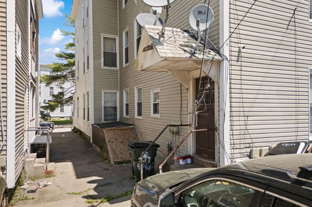 217 Spruce Street, Manchester, NH 03103