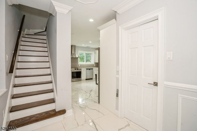 242 Lake Rd, Morris Twp., NJ 07960