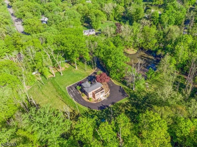 242 Lake Rd, Morris Twp., NJ 07960