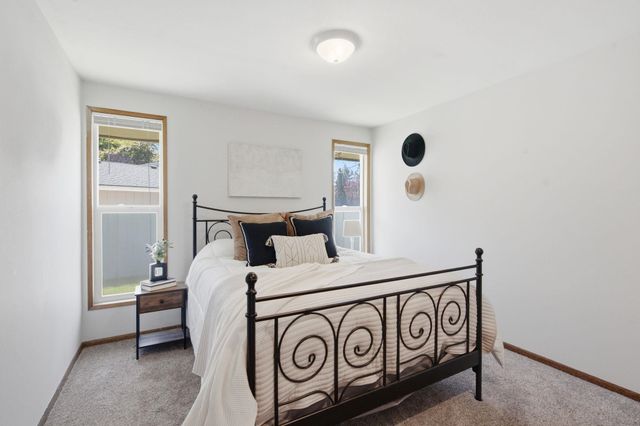15310 N Cincinnati St, Spokane, WA 99208
