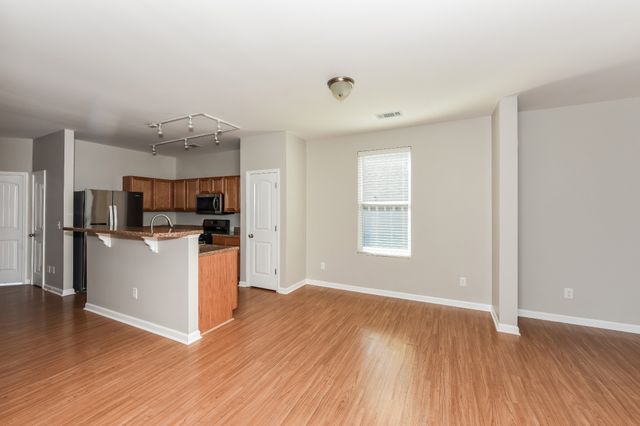 2015 Lincoln Rd, Spring Hill, TN 37174