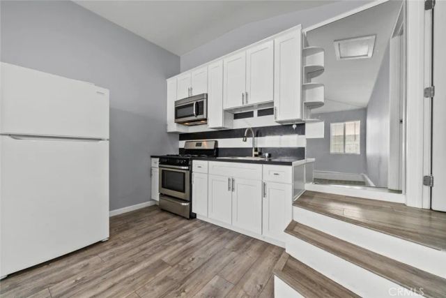 8447 Colbath Avenue, Panorama City, CA 91402