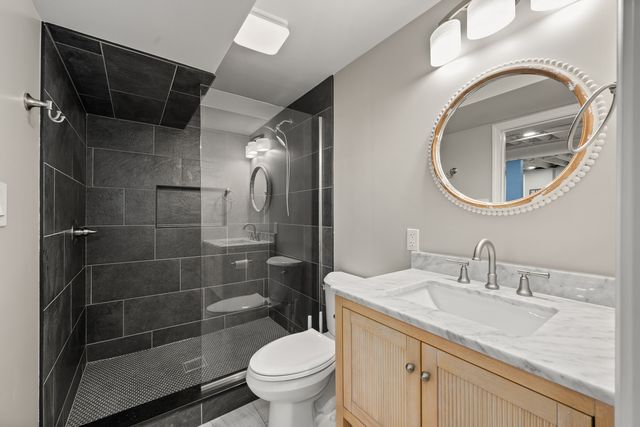 301 Willow Lane, Geneva, IL 60134