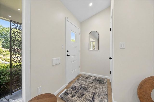 6151 Sherwood Drive, North Olmsted, OH 44070