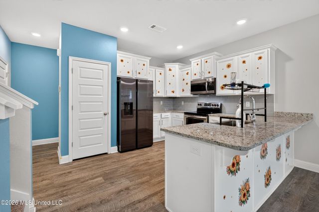 5070 Fairbury Way, D'iberville, MS 39540