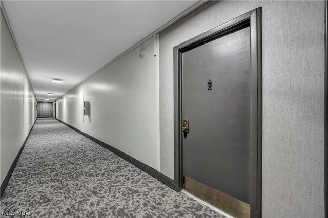 3400 Wooster rd. Road 614, Rocky River, OH 44116