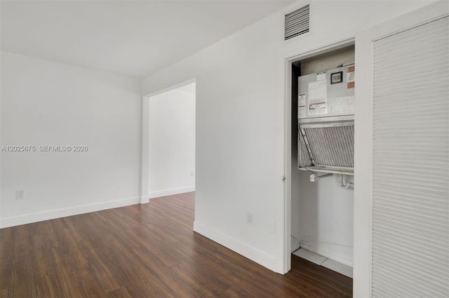 5605 SW 80th Street 10D, Miami, FL 33143