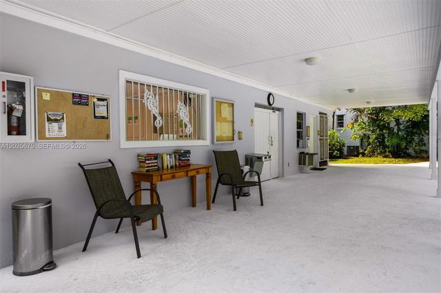 5605 SW 80th Street 10D, Miami, FL 33143