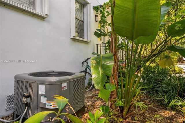5605 SW 80th Street 10D, Miami, FL 33143