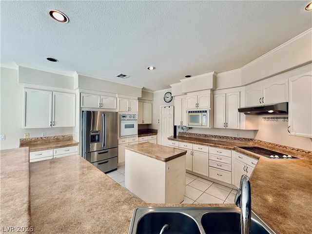 2429 Tour Edition Drive, Henderson, NV 89074
