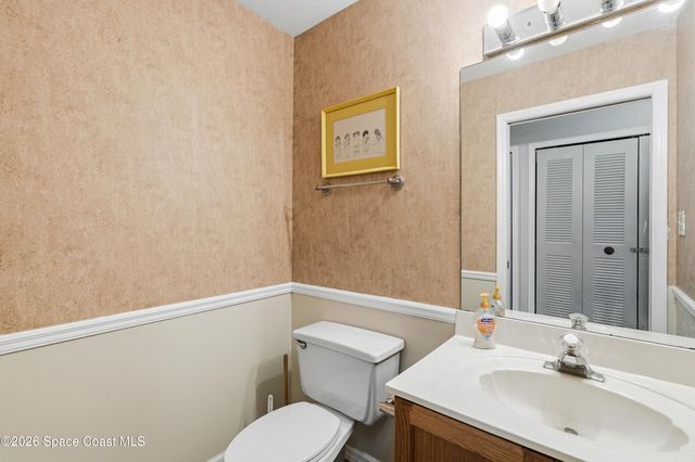 1917 Manor Drive NE, Palm Bay, FL 32905