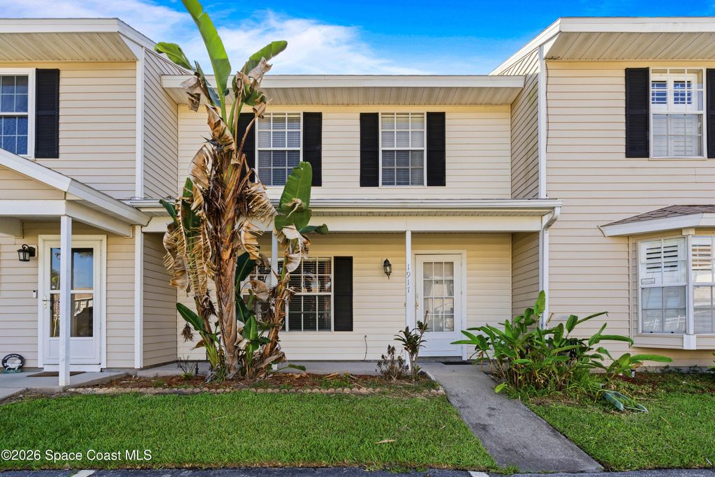 1917 Manor Drive NE, Palm Bay, FL 32905
