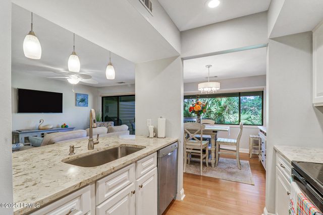 59 Carnoustie Rd Apt 287, Hilton Head Island, SC 29928