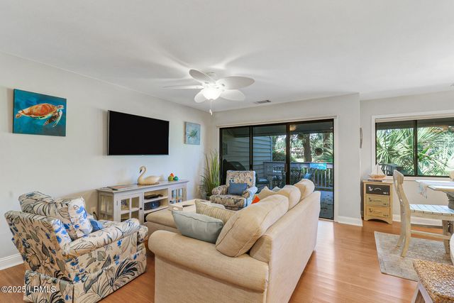 59 Carnoustie Rd Apt 287, Hilton Head Island, SC 29928