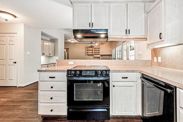 410 Cherry Hills Drive, Huntsville, TX 77340