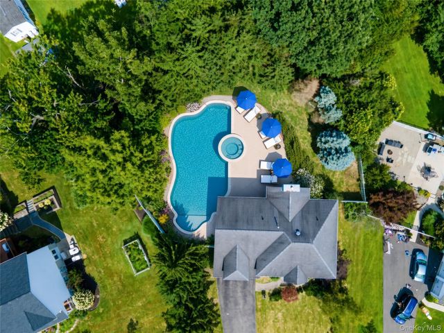 1010 Pine View, New Windsor, NY 12553