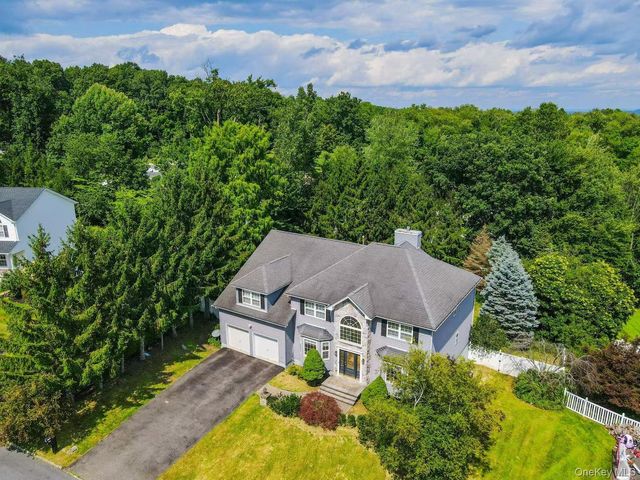 1010 Pine View, New Windsor, NY 12553