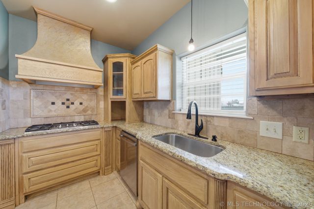 105 Legacy Court, Fort Gibson, OK 74434