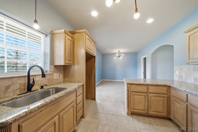 105 Legacy Court, Fort Gibson, OK 74434