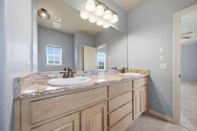 105 Legacy Court, Fort Gibson, OK 74434