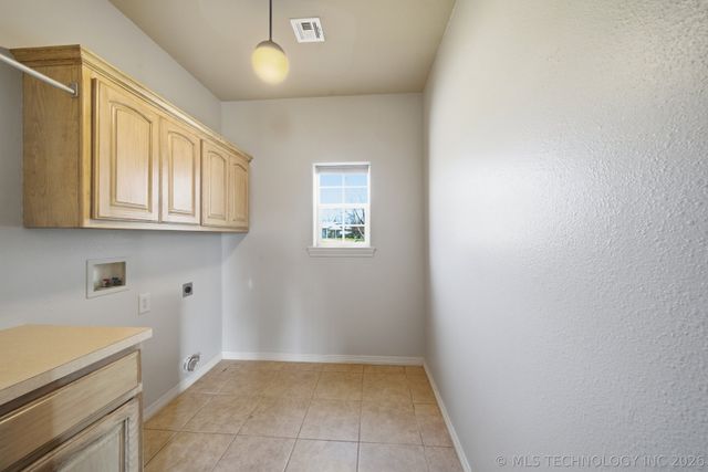 105 Legacy Court, Fort Gibson, OK 74434