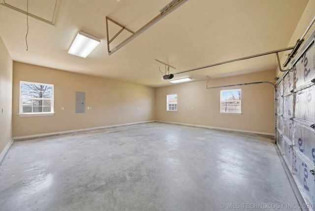 105 Legacy Court, Fort Gibson, OK 74434