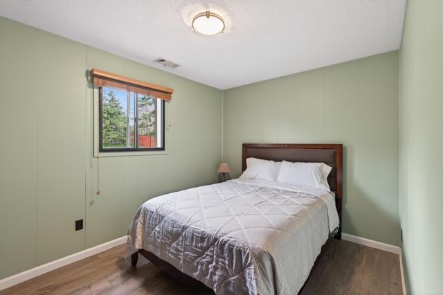 2505 Brenner Street, Roseville, MN 55113