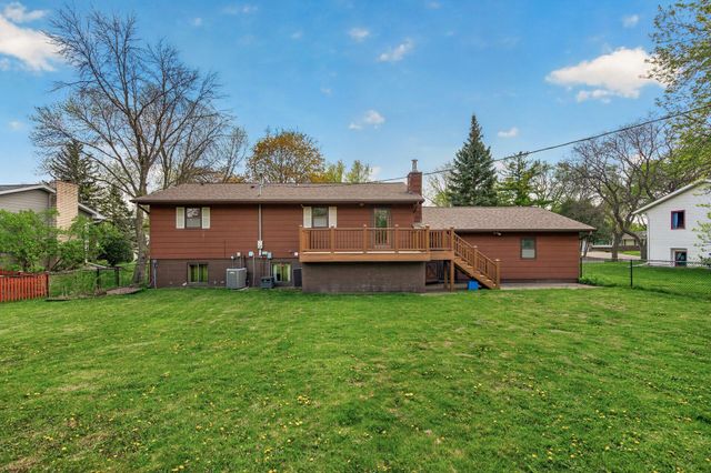 2505 Brenner Street, Roseville, MN 55113