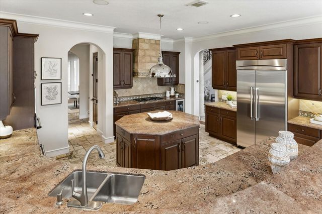 3511 St Tropez Way, Houston, TX 77082