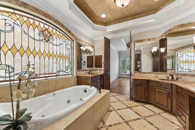 3511 St Tropez Way, Houston, TX 77082
