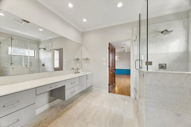 3511 St Tropez Way, Houston, TX 77082