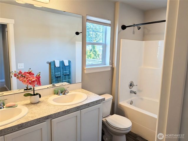 8406 57th Place NE, Marysville, WA 98270