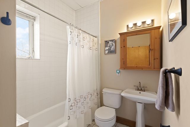 515 Pleasant St 3-1, Melrose, MA 02176