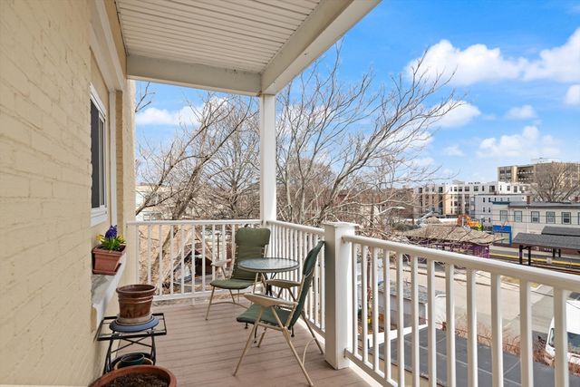 515 Pleasant St 3-1, Melrose, MA 02176