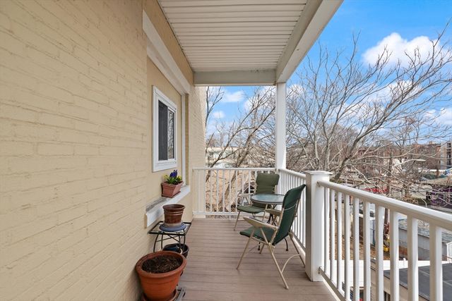 515 Pleasant St 3-1, Melrose, MA 02176