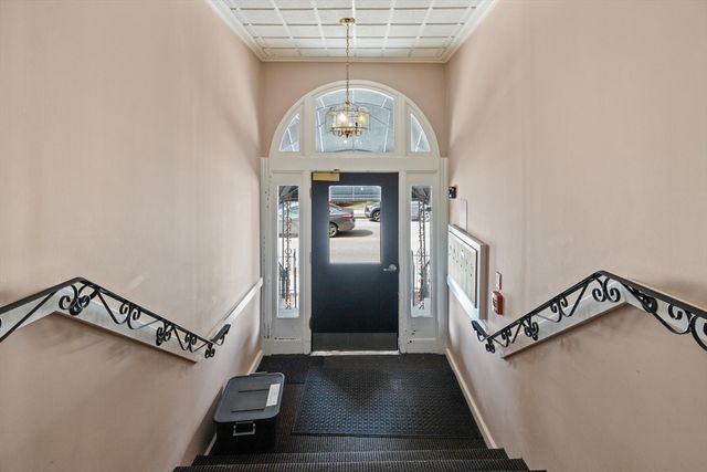 515 Pleasant St 3-1, Melrose, MA 02176