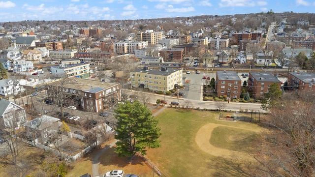 515 Pleasant St 3-1, Melrose, MA 02176