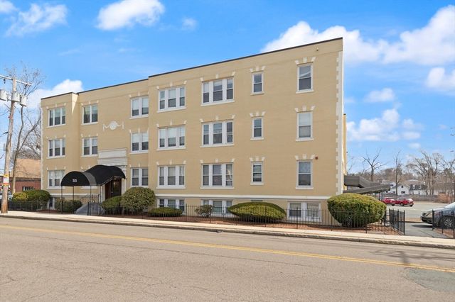 515 Pleasant St 3-1, Melrose, MA 02176