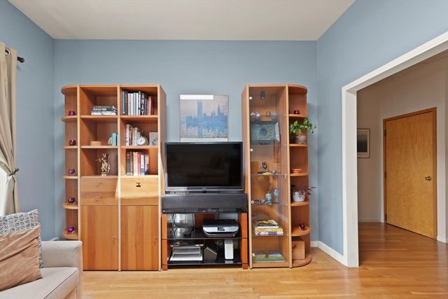 515 Pleasant St 3-1, Melrose, MA 02176