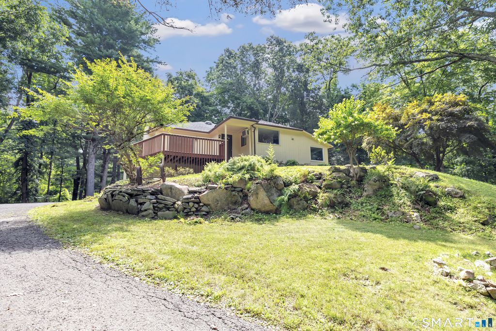21 Old Redding Road, Ridgefield, CT 06877