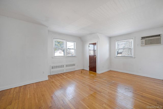 34 Meyer Avenue, Valley Stream, NY 11580