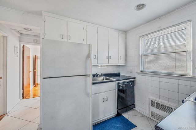 34 Meyer Avenue, Valley Stream, NY 11580