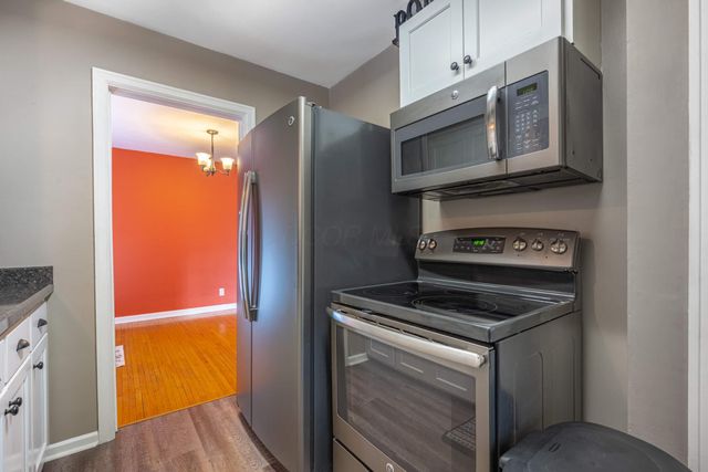 451 Lawnview Avenue, Springfield, OH 45505