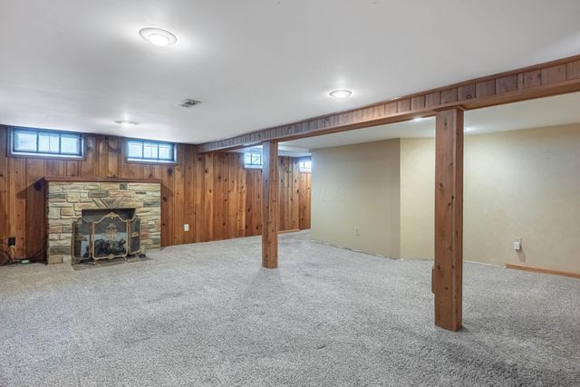 451 Lawnview Avenue, Springfield, OH 45505