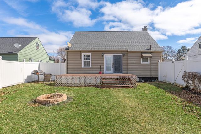 451 Lawnview Avenue, Springfield, OH 45505