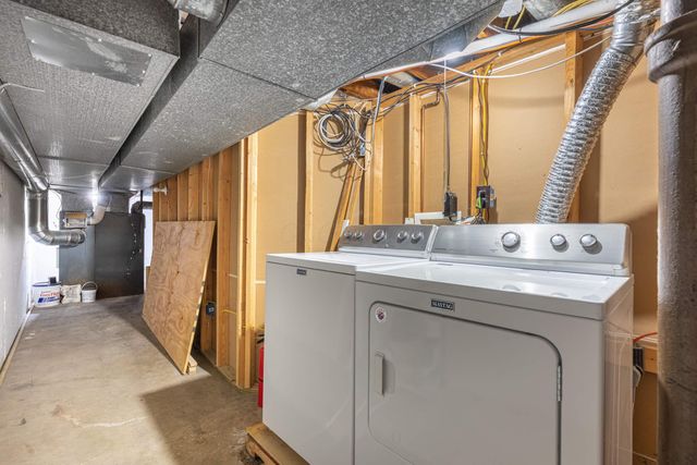 451 Lawnview Avenue, Springfield, OH 45505