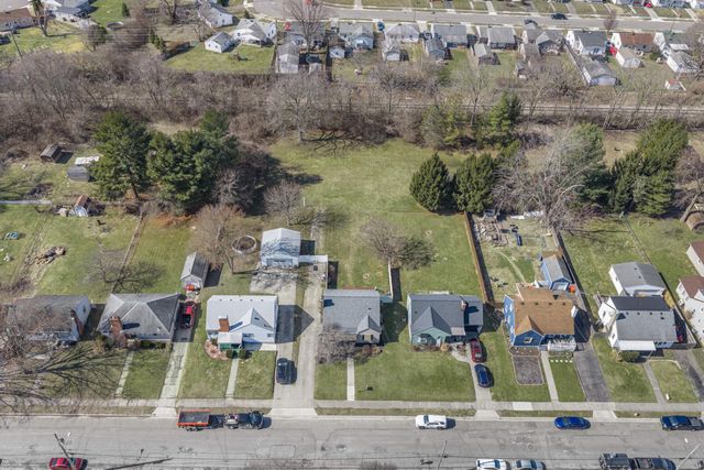 451 Lawnview Avenue, Springfield, OH 45505