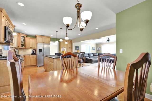 7360 Delta River Drive, Lansing, MI 48906