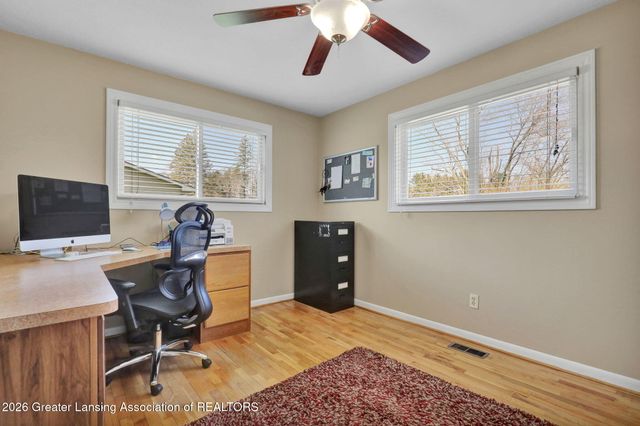 7360 Delta River Drive, Lansing, MI 48906