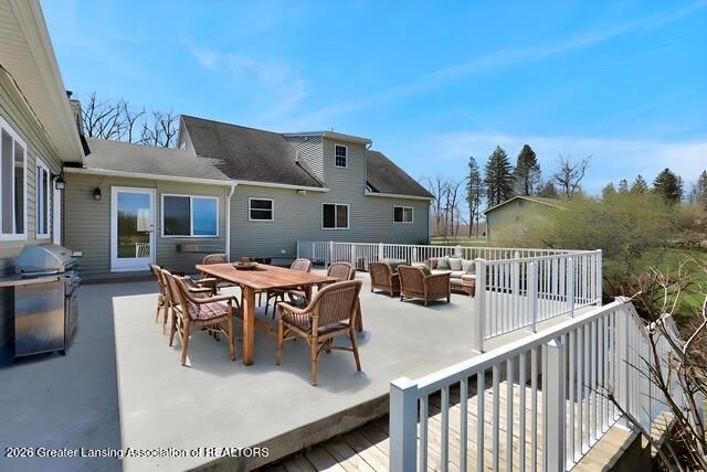 7360 Delta River Drive, Lansing, MI 48906